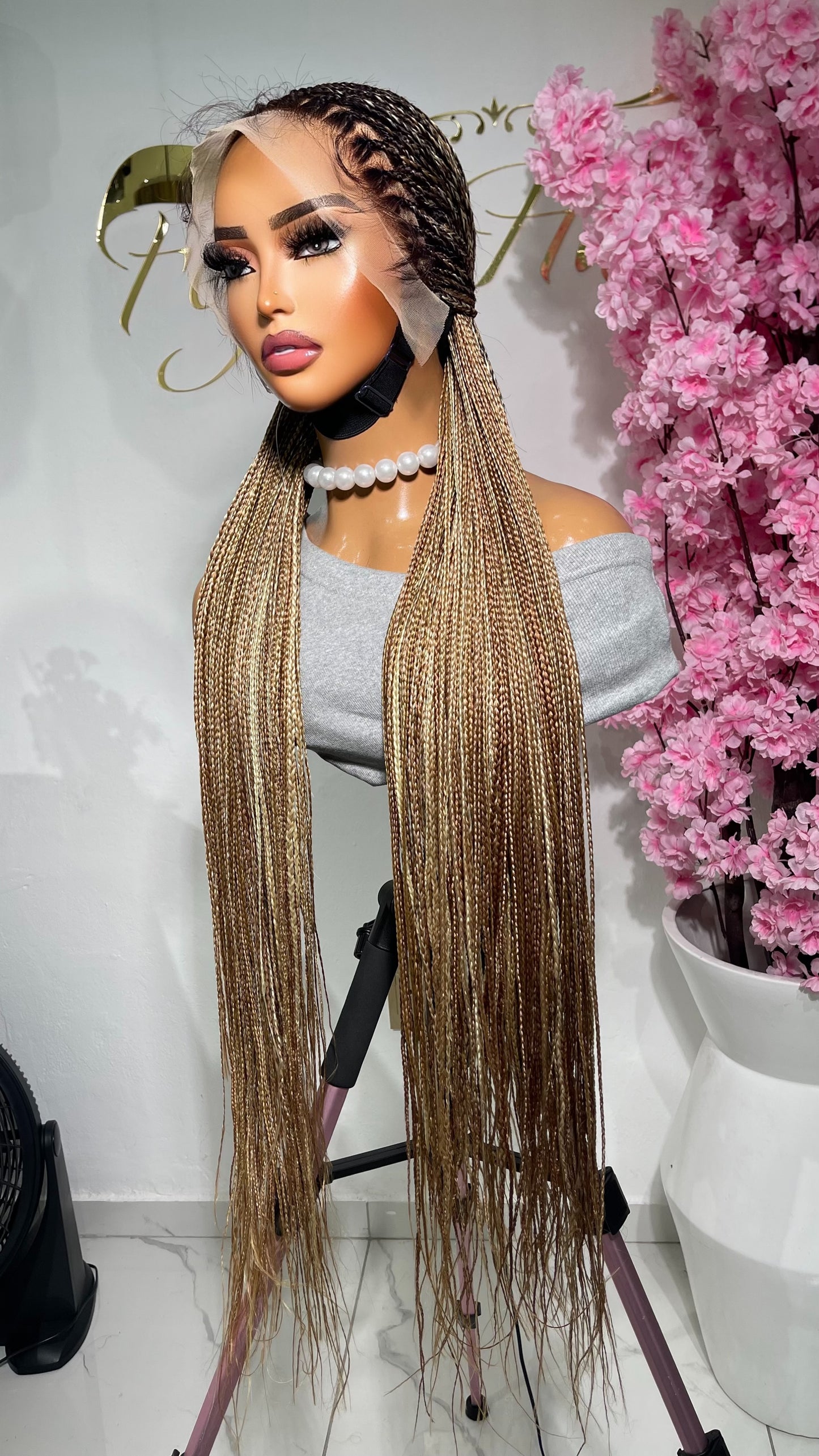 Highlight blonde bone straight braids