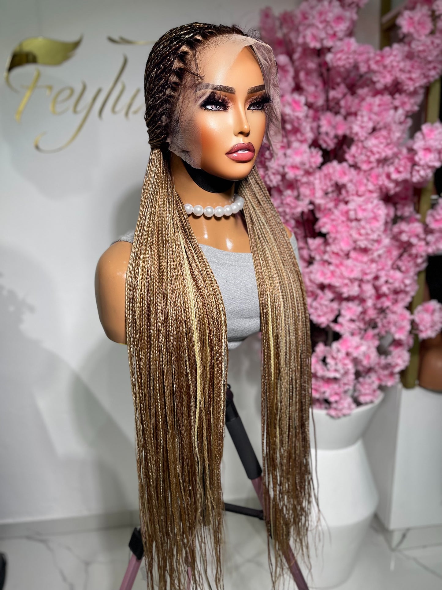 Highlight blonde bone straight braids