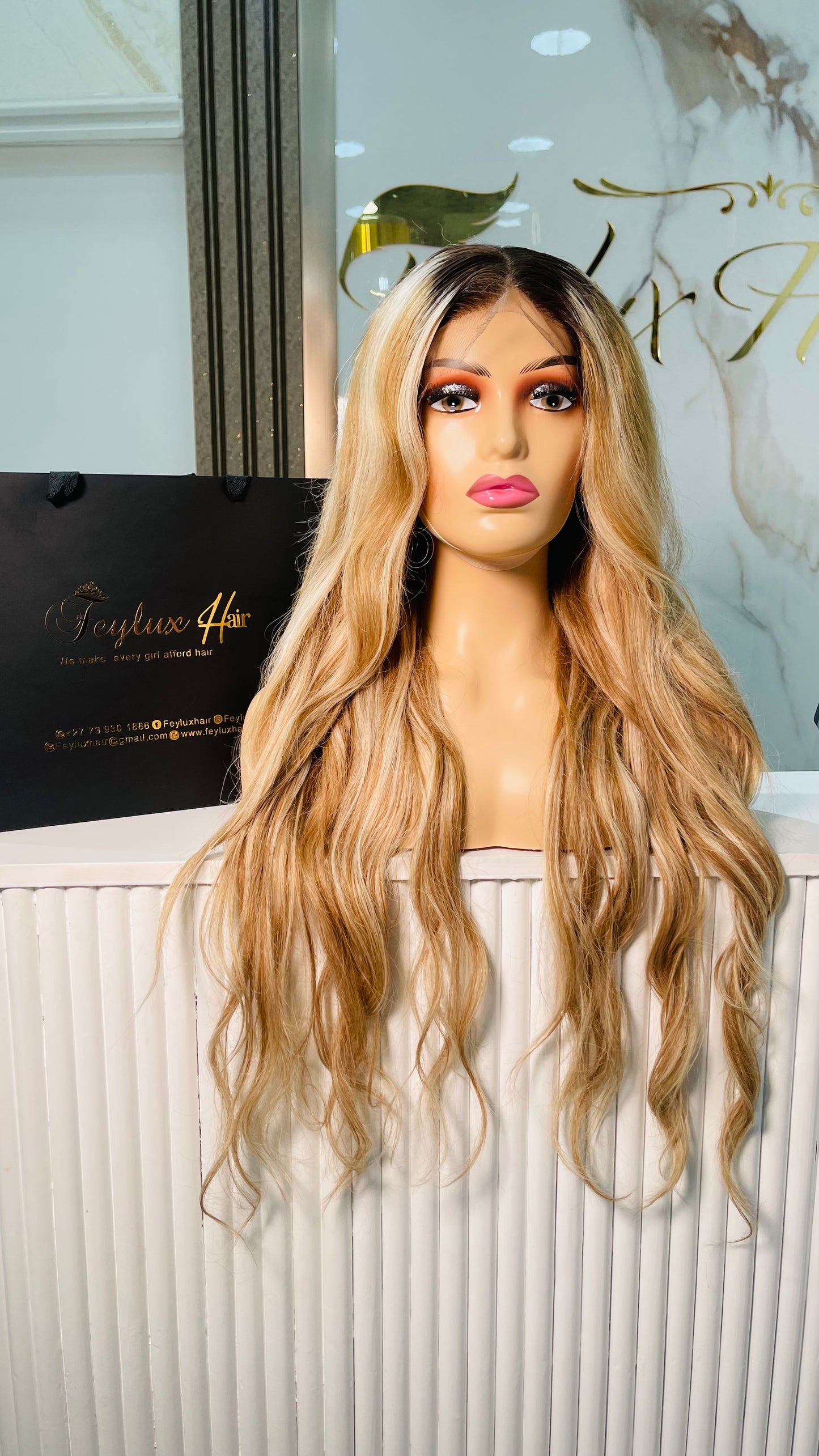 Highlight grey wavy unit