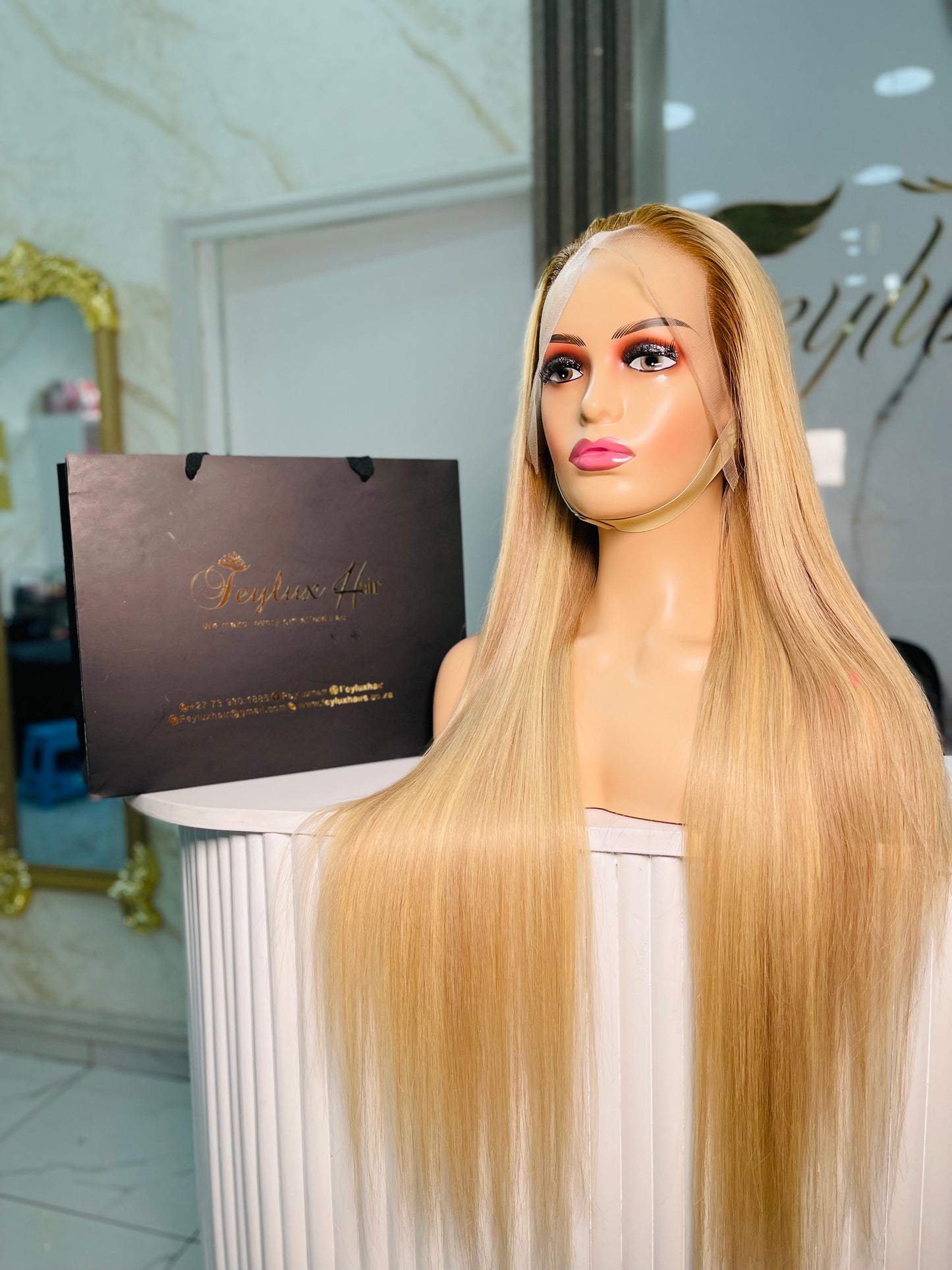 Chess Highlight blonde wig